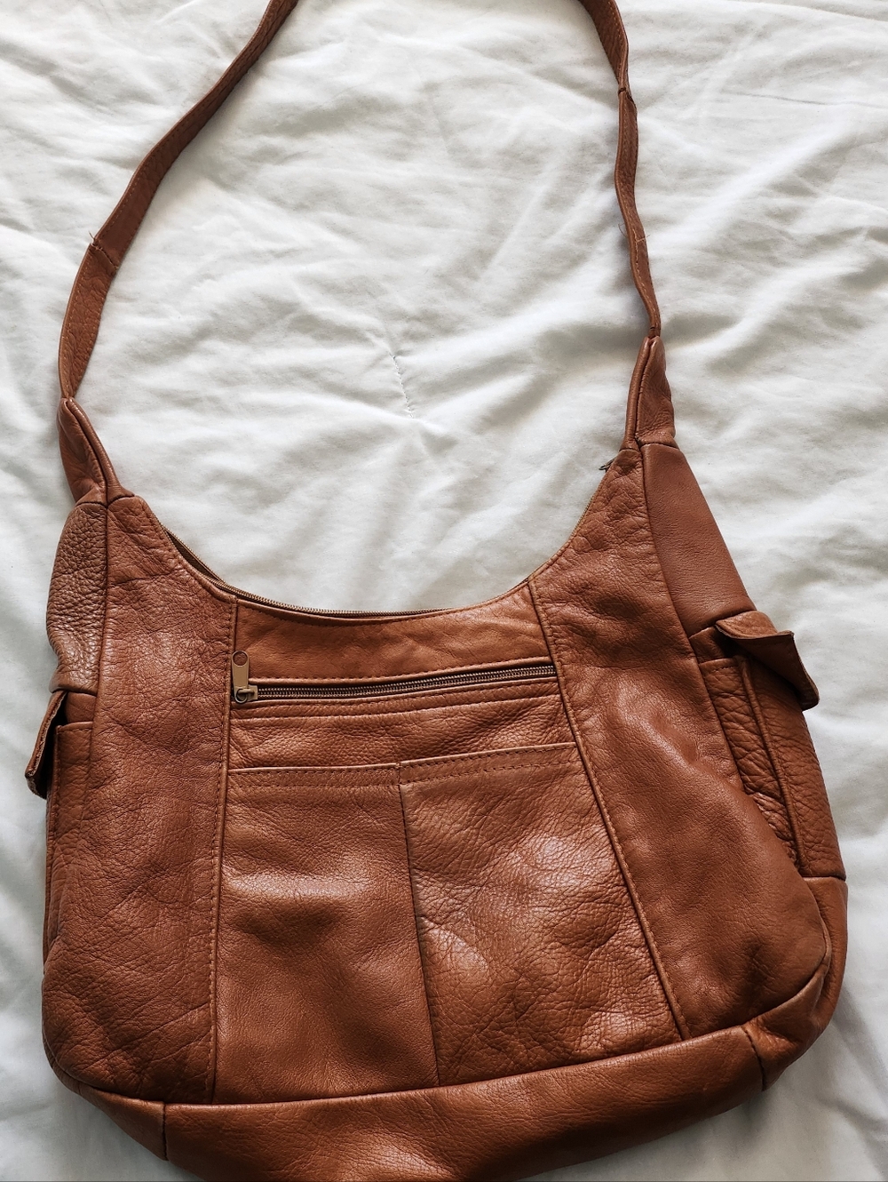 Everyday Chestnut Leather Shoulder Bag with Front Zip Pocket
